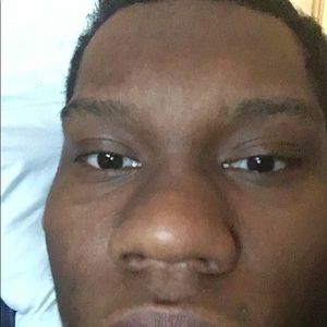 Meet your Posher, Louis